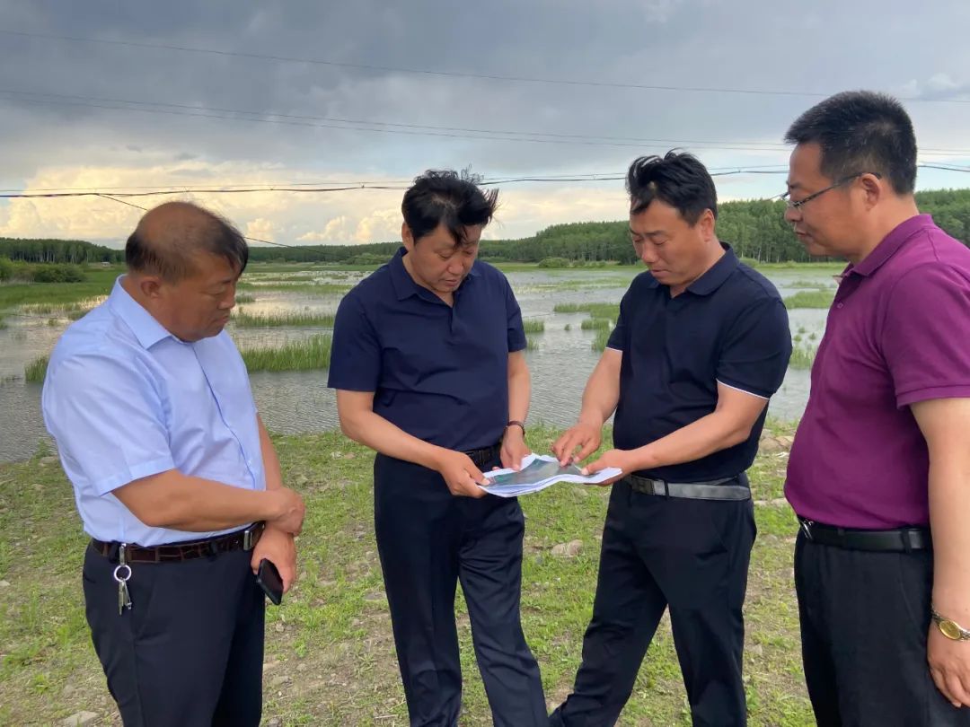 建三江管理局党委书记刘相增到青龙山农场调研
