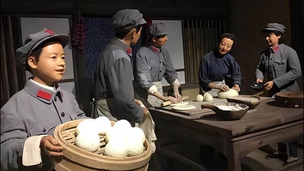 汤平:我军后勤的铁算盘,回乡考察不搞特殊,不顾旧伤步行几十里