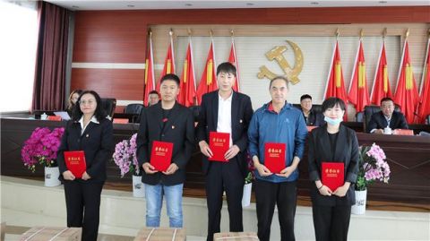 伊图里河林业局召开"安全生产月"系列活动表彰总结大会