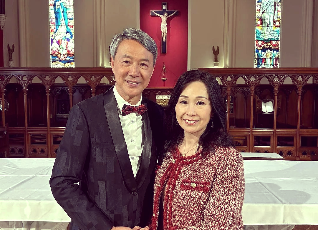 陈荣峻迎来外孙,与吴香伦共享人生喜悦