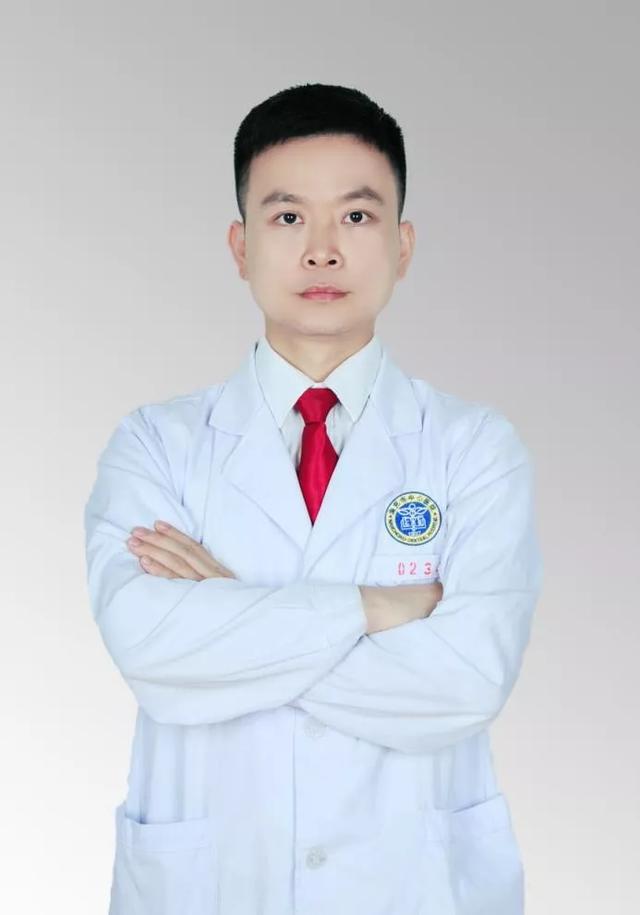 甘冒双重风险!任海波博士坚守一线治愈高危高龄患者二十余年顽疾