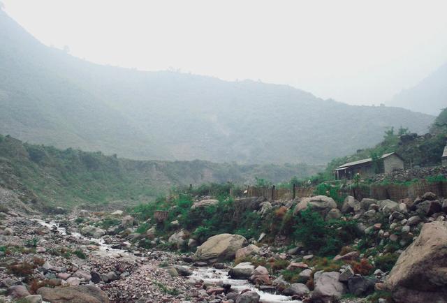 新中国铁路史上最惨烈的事故之利子依达事故