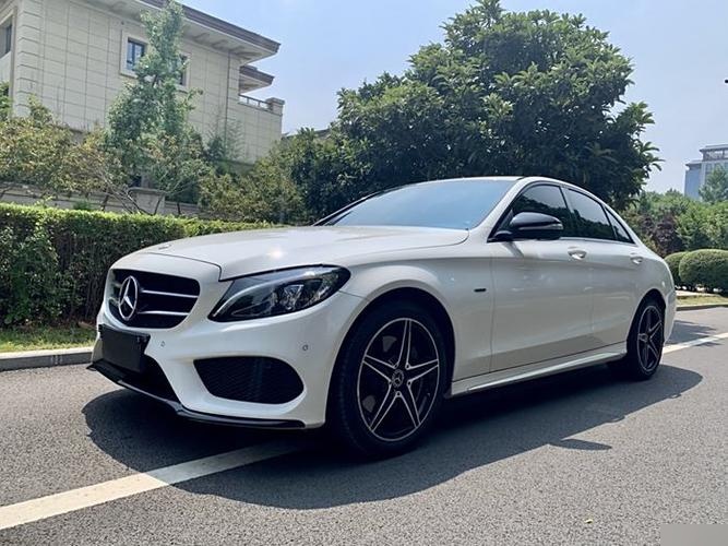 奔驰c200和c260有什么区别