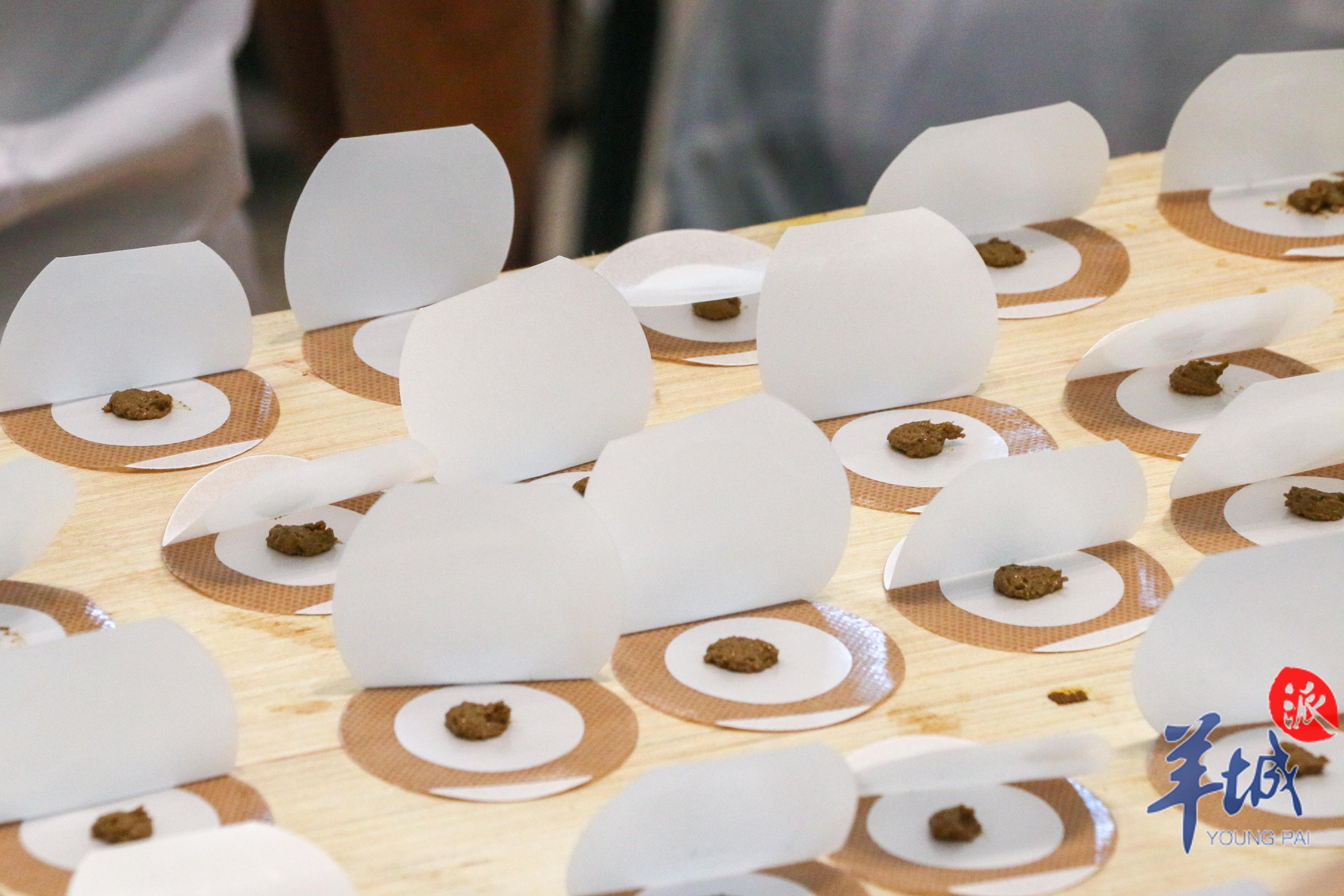 中伏贴天灸,羊城市民热情高