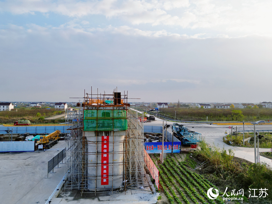 洋吕铁路一重点控制性工程提前完工 全线预计明年底通车