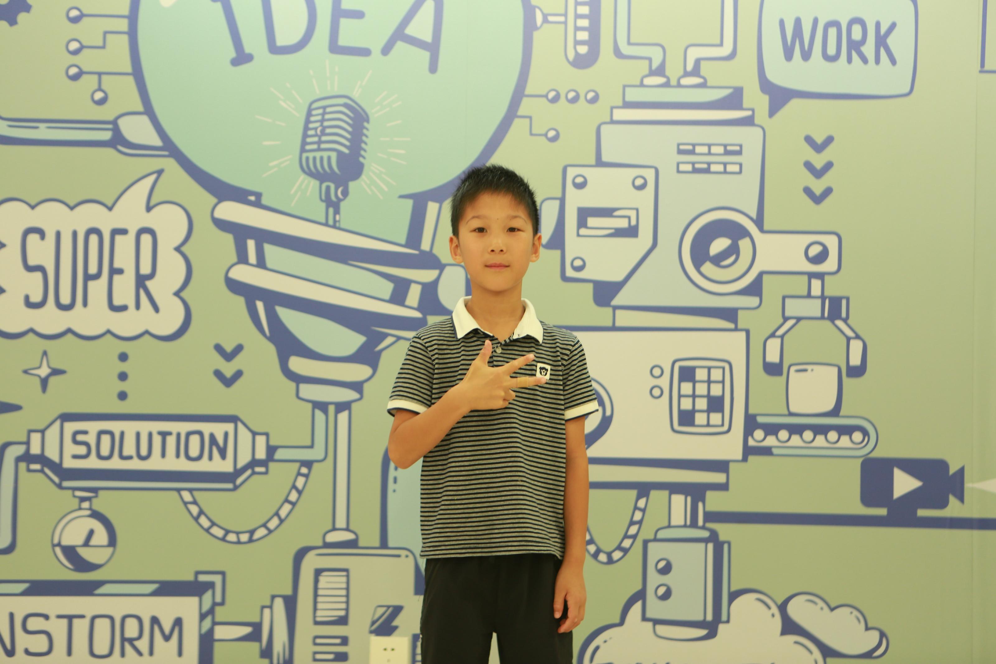 经观少年商学院|李芃博:手绘国博,展现三星堆面具的独特美感