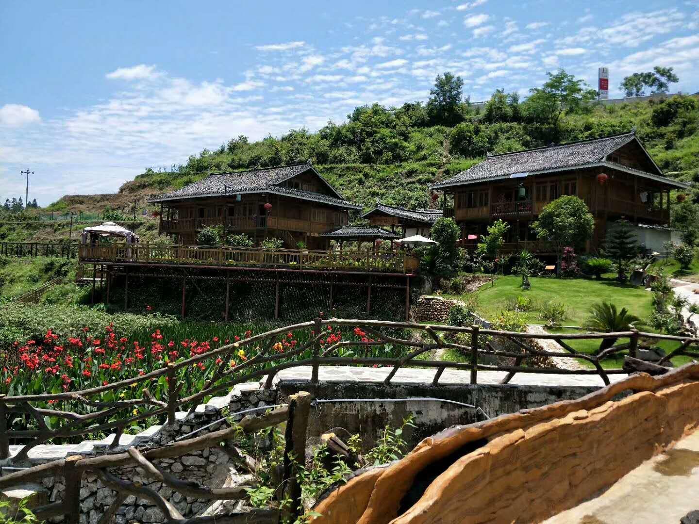 从江县洛香镇四联村:共建和美乡村,助推旅游发展