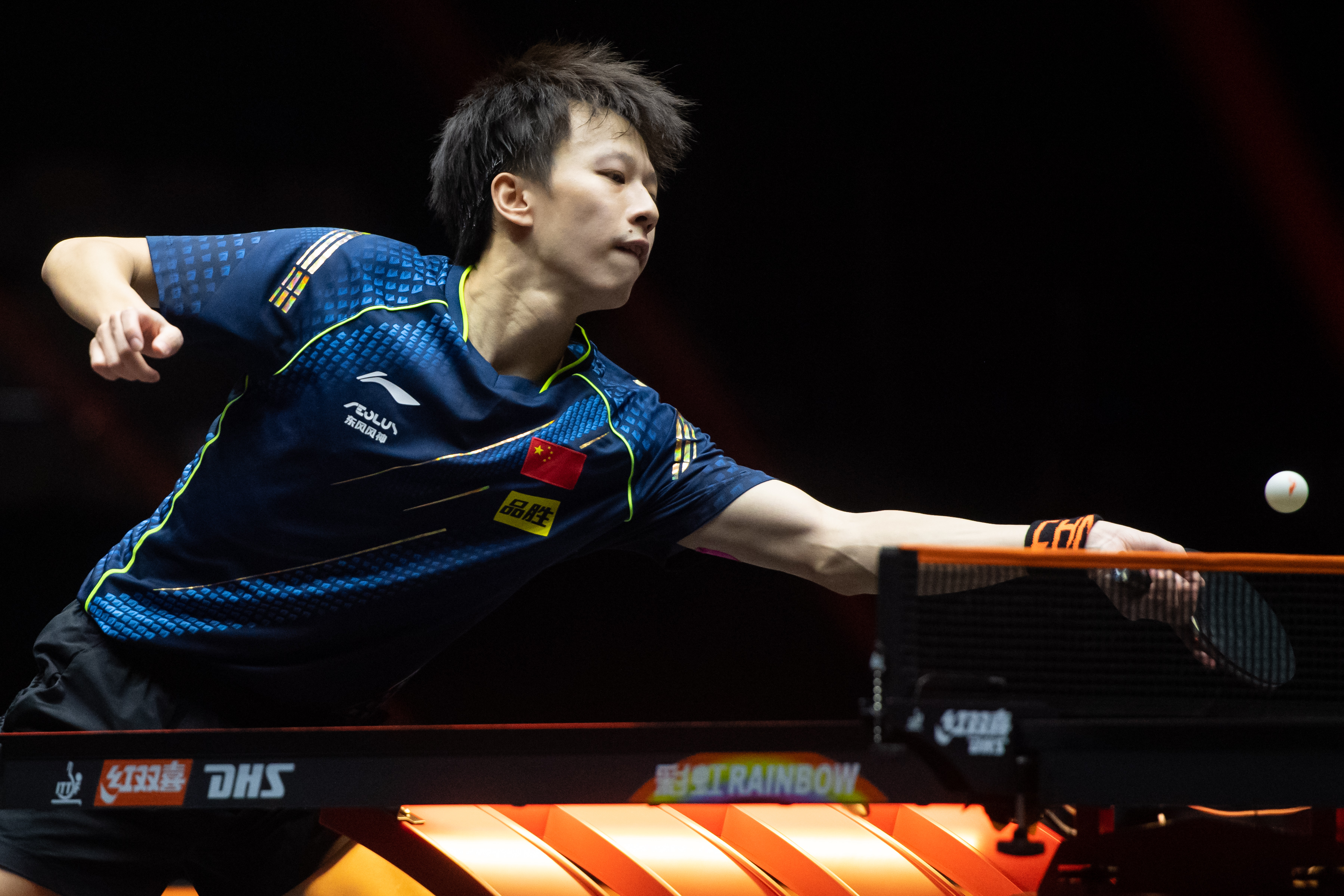 乒乓球——wtt澳门冠军赛:林高远晋级决赛