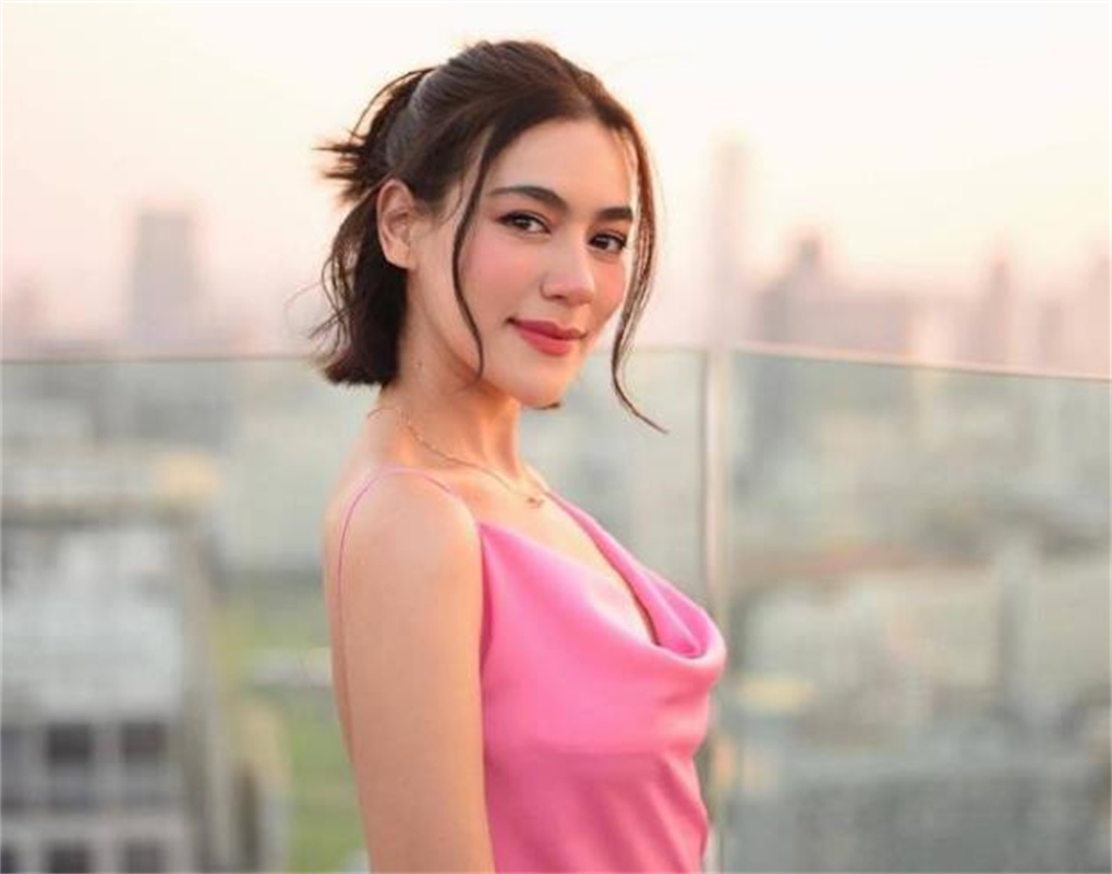 泰星kim:今年不会和男友mark结婚,以后再也不敢接婚礼捧花了