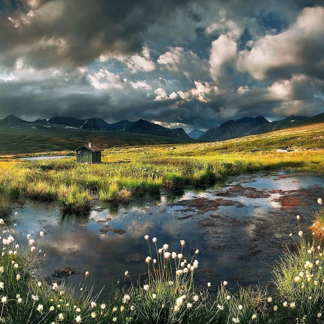 他的梦幻风光摄影作品,风格极具视觉冲击力