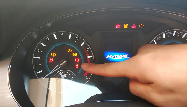 eps灯亮是什么故障 eps灯亮是什么故障打不着火