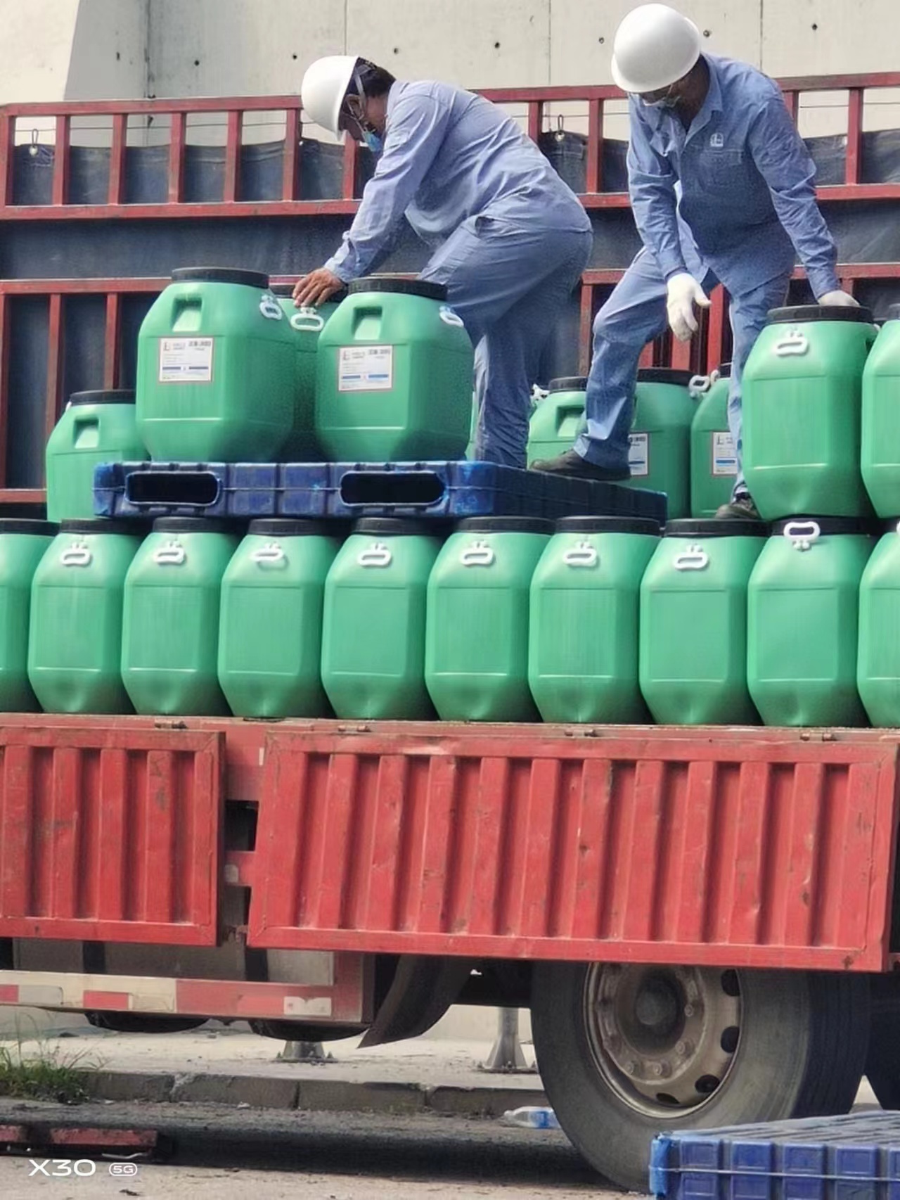 丙烯酸防水乳液如何辨别质量好坏