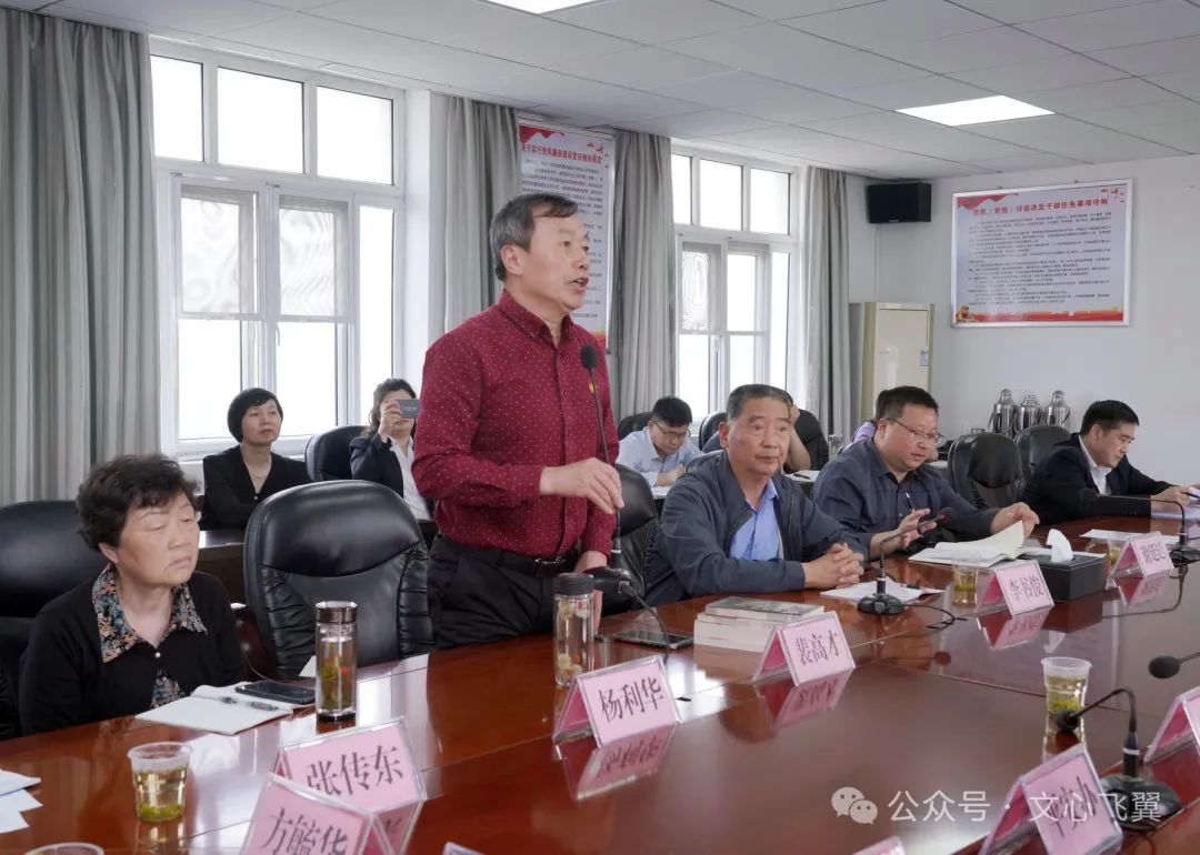 的中国书法家协会会员,八一书画院副院长,军旅书法家李汉文将军获悉