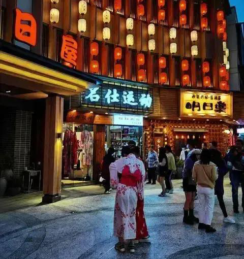 蚕食之悲!大连"日本风情街"引争议:距离旅顺仅35公里!