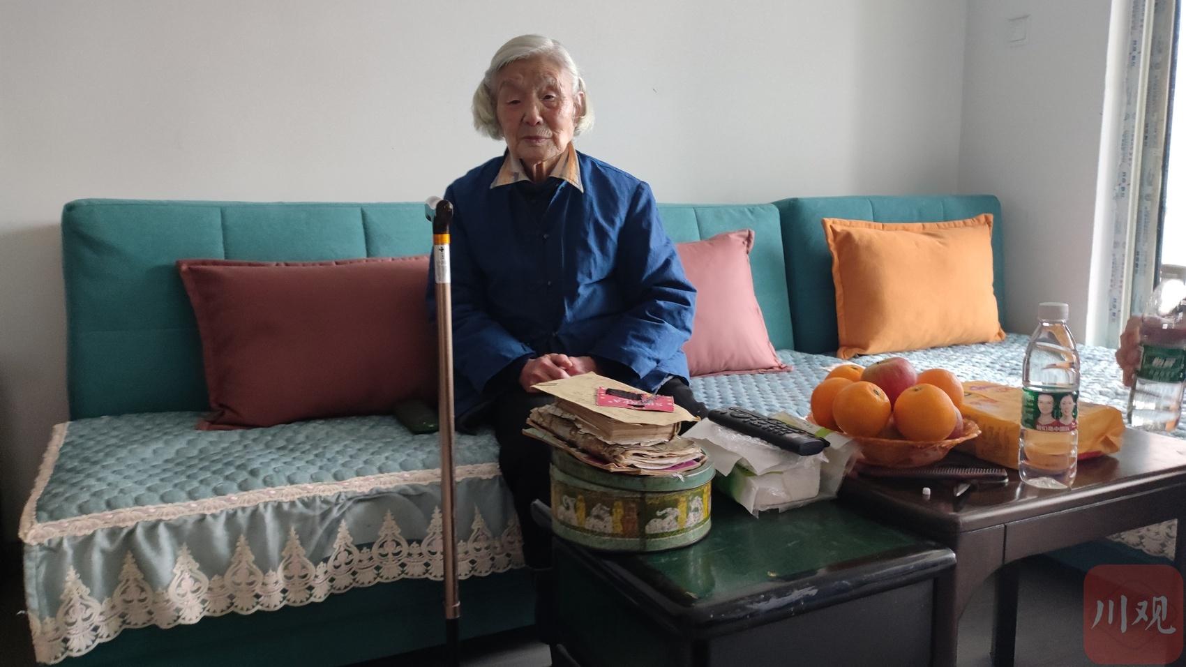 2021天府人物推介(55)丨91岁退休教师张义祥:紧跟党的脚步情系教育