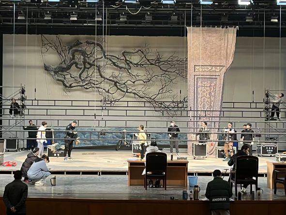 一起来沉浸式开排,装台人与《装台》人共同"装台"!