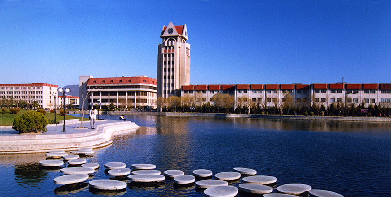 国内最美的几所大学,读书,旅游两不误,因太美成了著名旅游景点