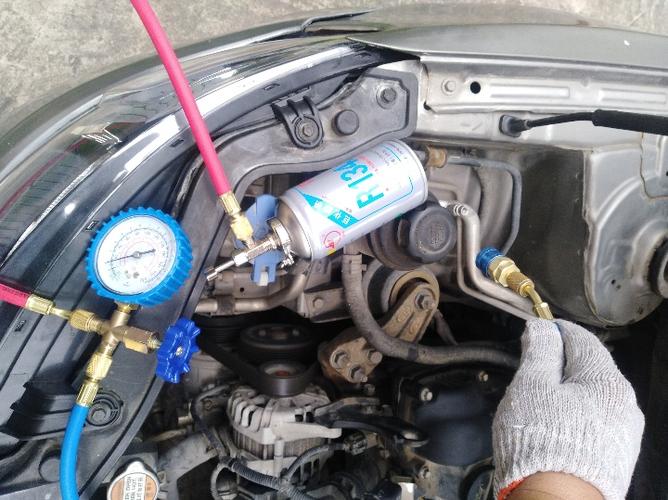 汽车空调加氟压力多大合适