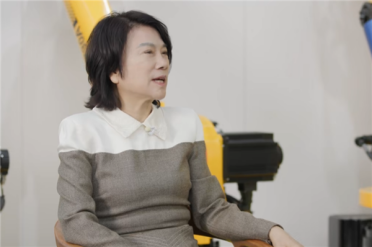 重申员工跳槽应付培训费！董明珠寄语大学生：建议没找到理想工作可先就业