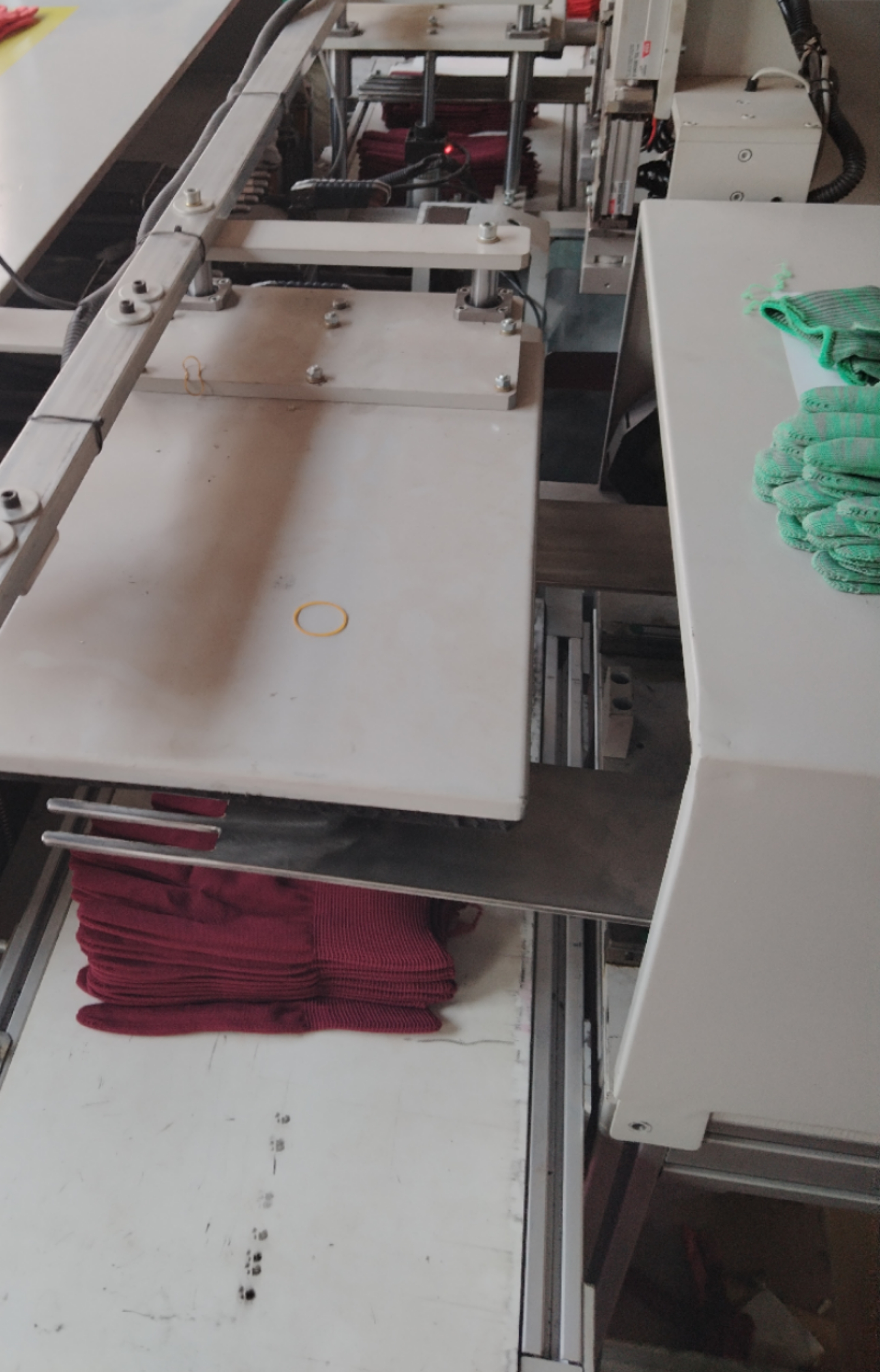 全自动手套翻面机——详情介绍