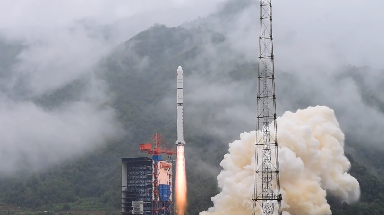 一箭三星我国成功发射遥感三十五号02组卫星