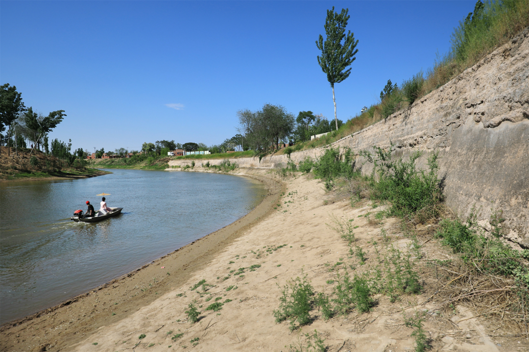 大世界,东光铁佛寺,泊头三井——大运河酒文化产业园等景区(点)为节点