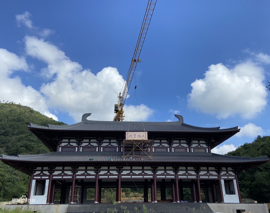 重建中的浙江鹿苑寺