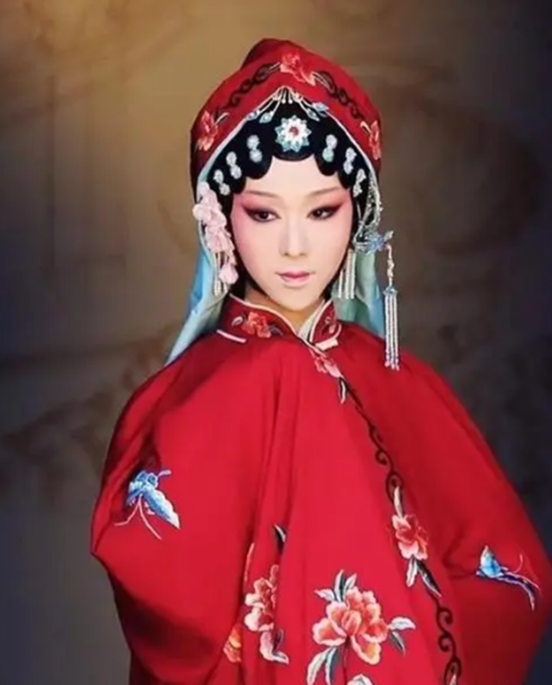 董飞是男的还是女的,董飞和梅兰芳什么关系