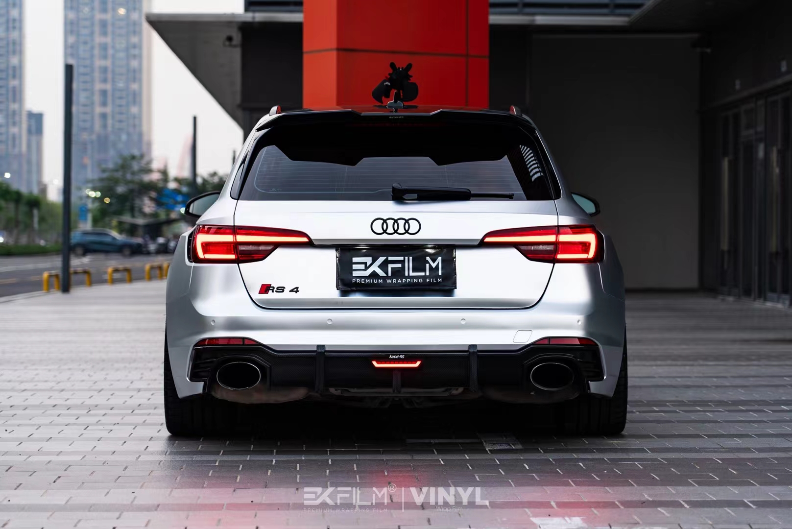 奥迪rs4-ek改色膜亚历山大银,高雅,低调,炫酷