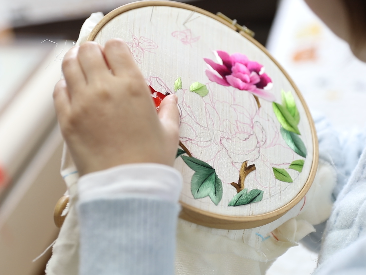 一城一品|汉安夏布绣:传承大千文化,两项非遗碰撞出新火花