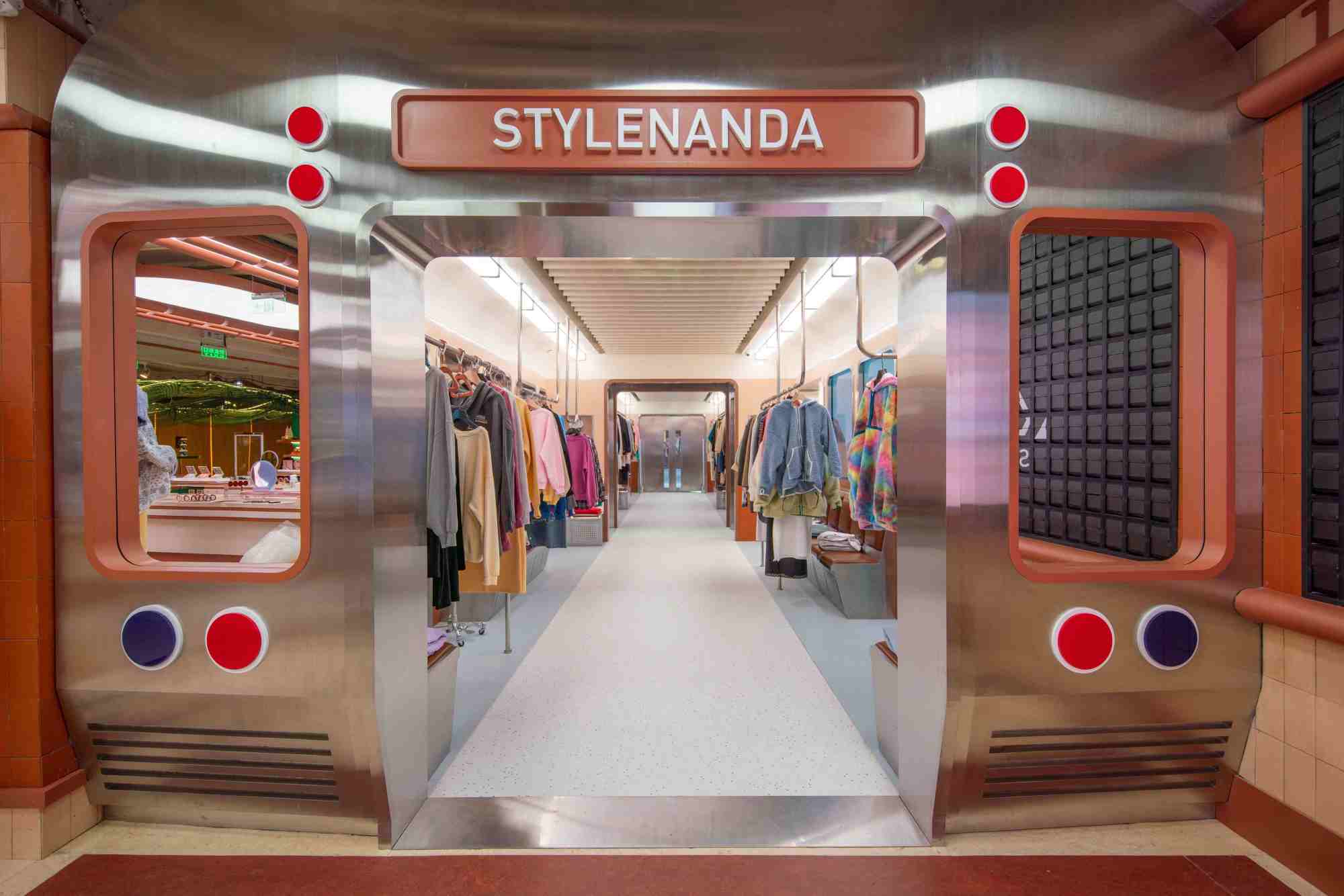 快看|三熹玉3ce stylenanda中国最大旗舰店在上海新天地开业