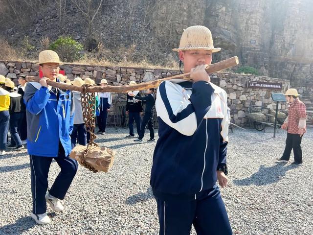 「紅旗渠研學季」感悟艱苦奮鬥精神 紅色基因薪火相傳!