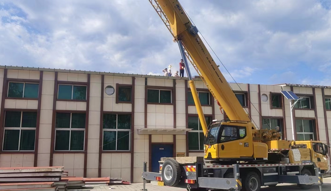 怀柔拆除一2000多平方米彩钢板建筑