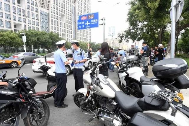 门头沟2小时查处摩托车违法14起,警方提醒切勿这样改装