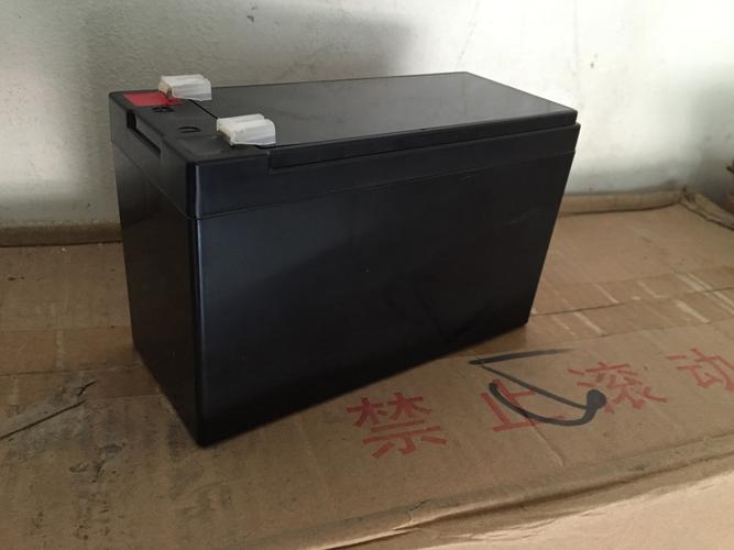 电瓶24伏怎样连接