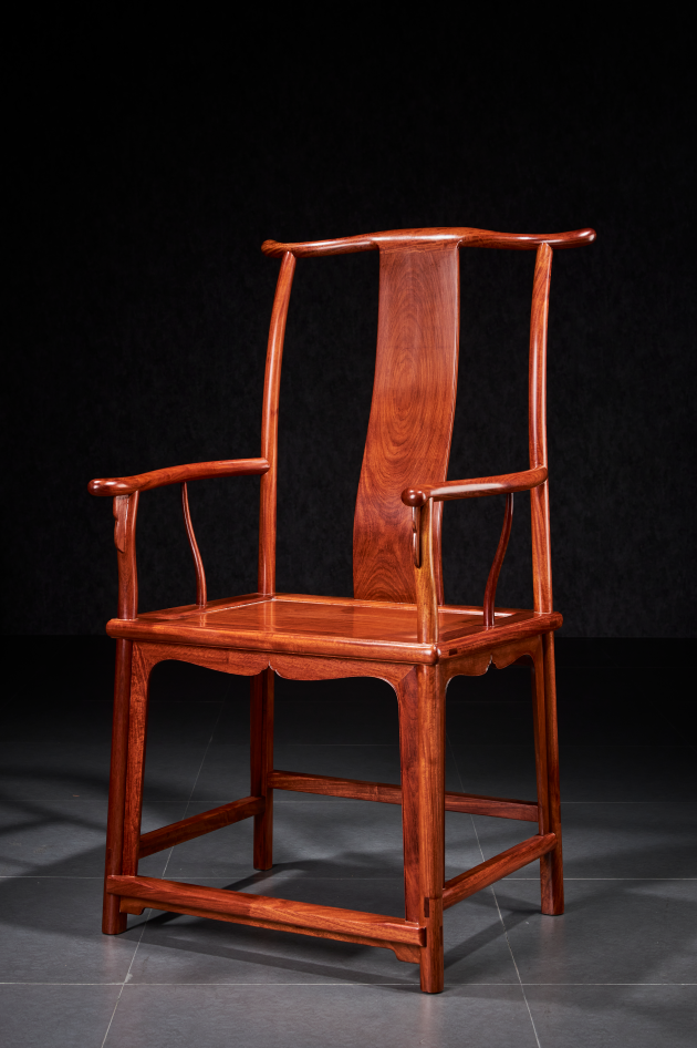 缅花大王红桥红|高靠背四出头官帽椅,绷弓蓄势,座上犹劲