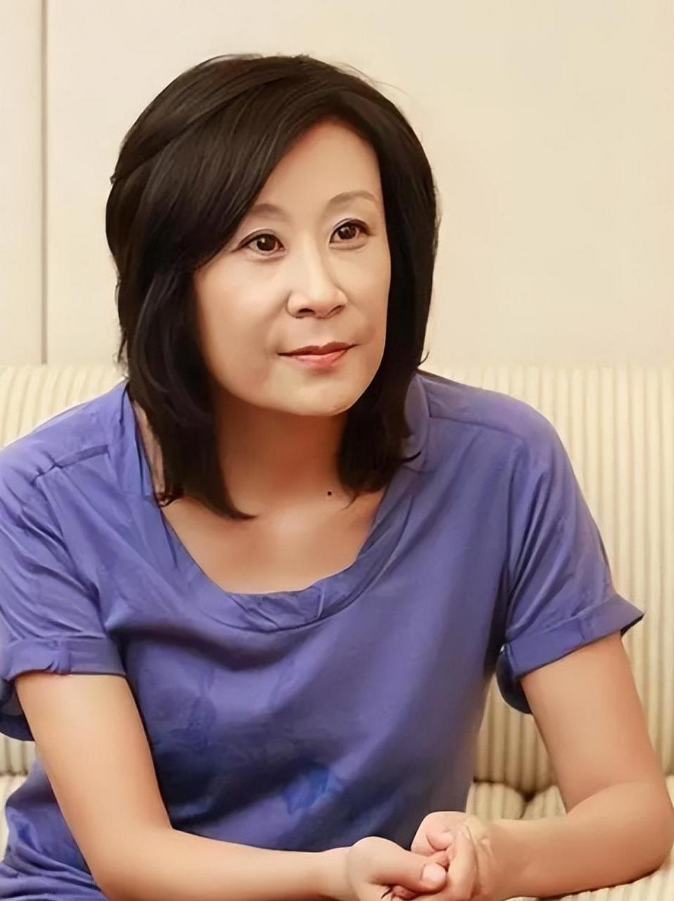 北京时间10月19日下午,中国娱乐圈传来苏小明的最新