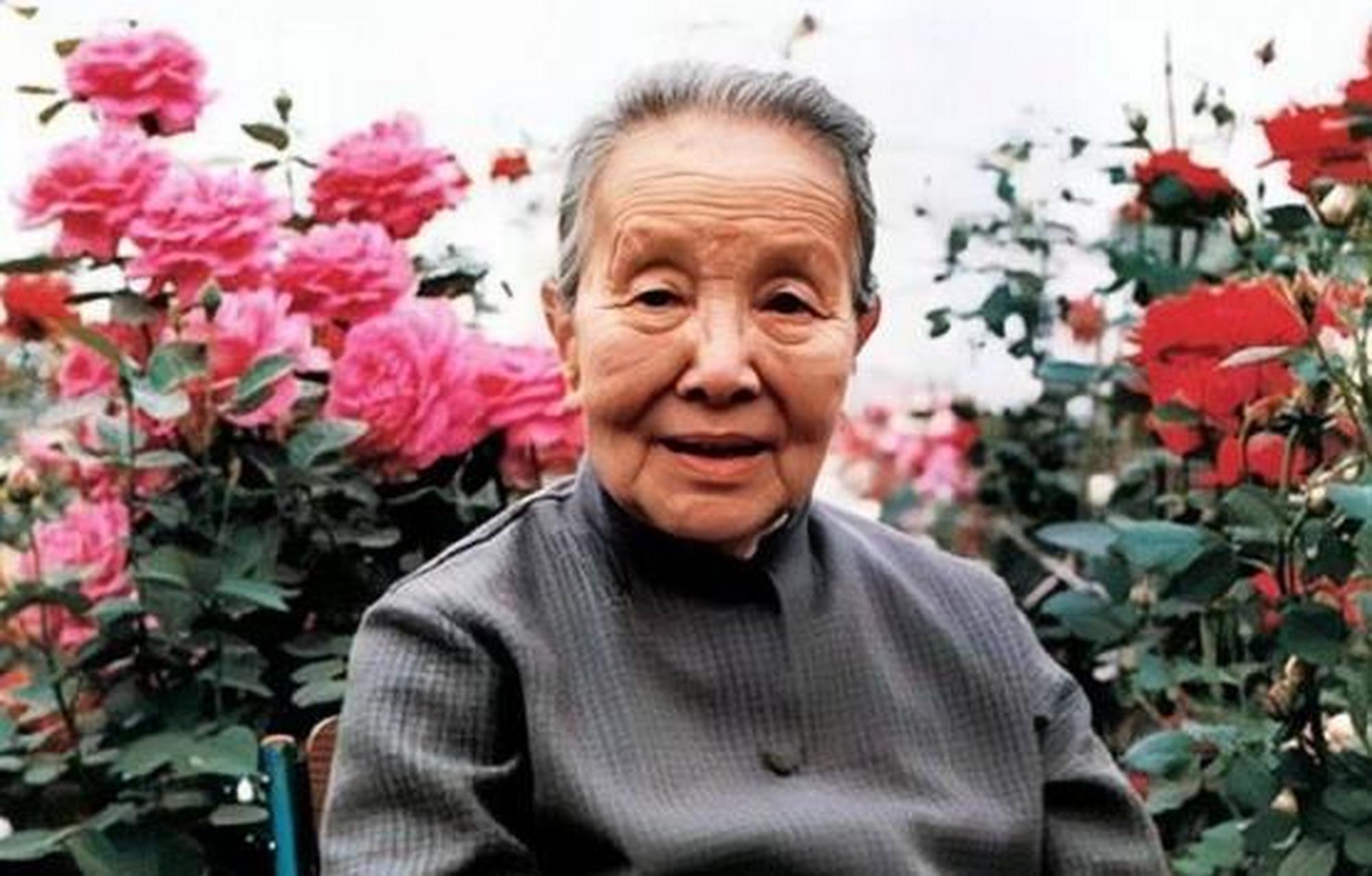 于是冰心就给了她一个非常重要的建议:不要找,直接等.