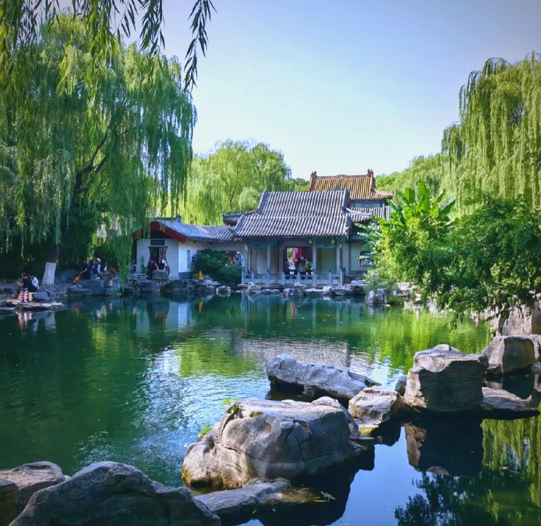 探秘济南趵突泉:天下第一泉的传奇之旅
