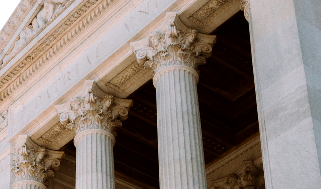 罗马柱在建筑中的稳稳发展与应用