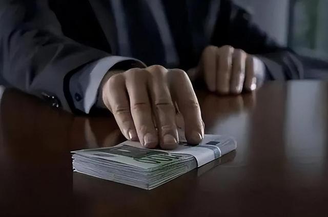 "巨虎"陈光礼:敛财超2000万名下70套房,嫌20万太少拿钱不办事