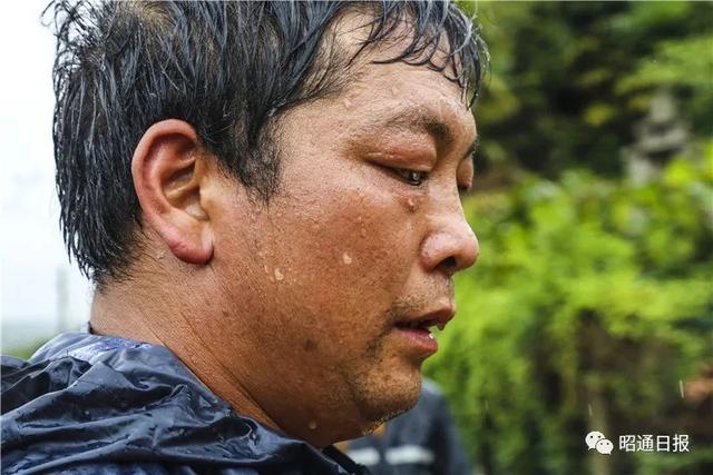 影像丨杨永全:铁路线上的另类"高烤"