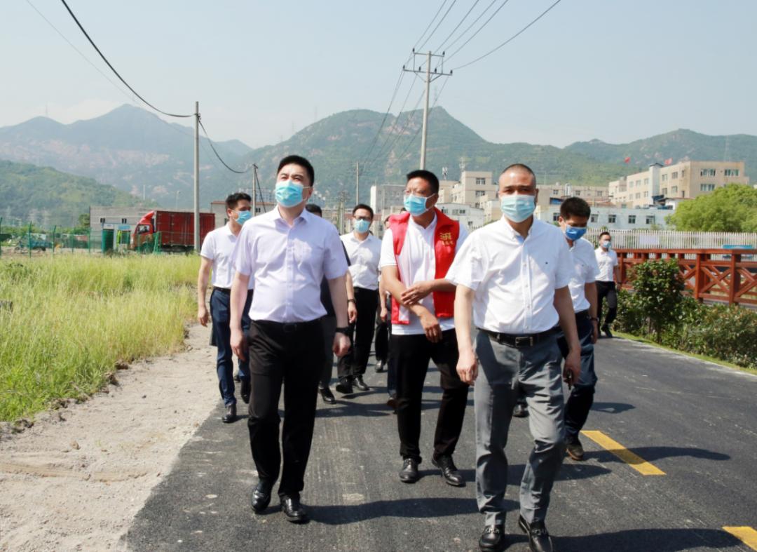 夏禹桨赴海城街道督查文明城市建设工作