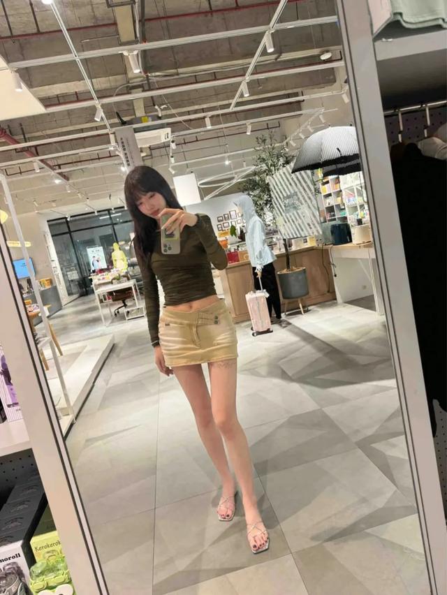 手机壁纸(第四十期)夏季的最美的腿型