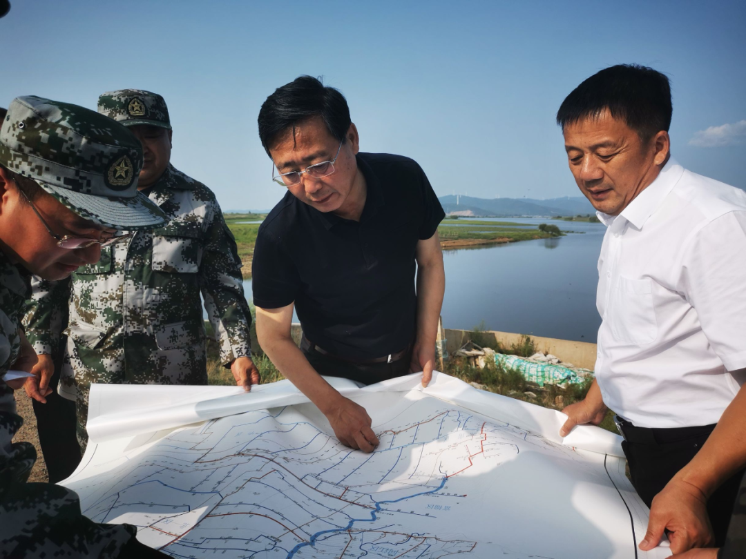 柳毅到青龙山农场有限公司检查指导防汛工作