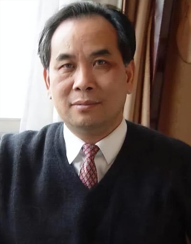 江西"土皇帝"刘积福:疯狂敛财3563万,退休11年后被带走调查