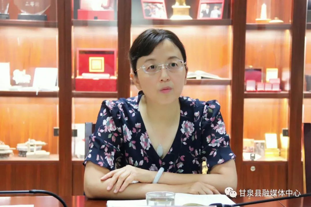 杨宏兰率队到延旅集团考察对接甘泉大峡谷火车酒店项目