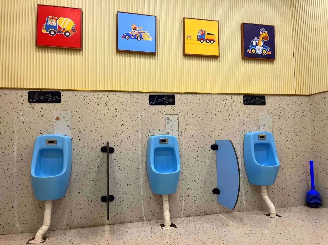 儿童友好|万潮广场打造儿童友好专用厕所