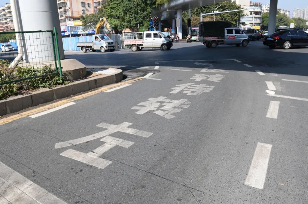 清城这个路口左转待转区即将启用!@清远街坊 注意啦