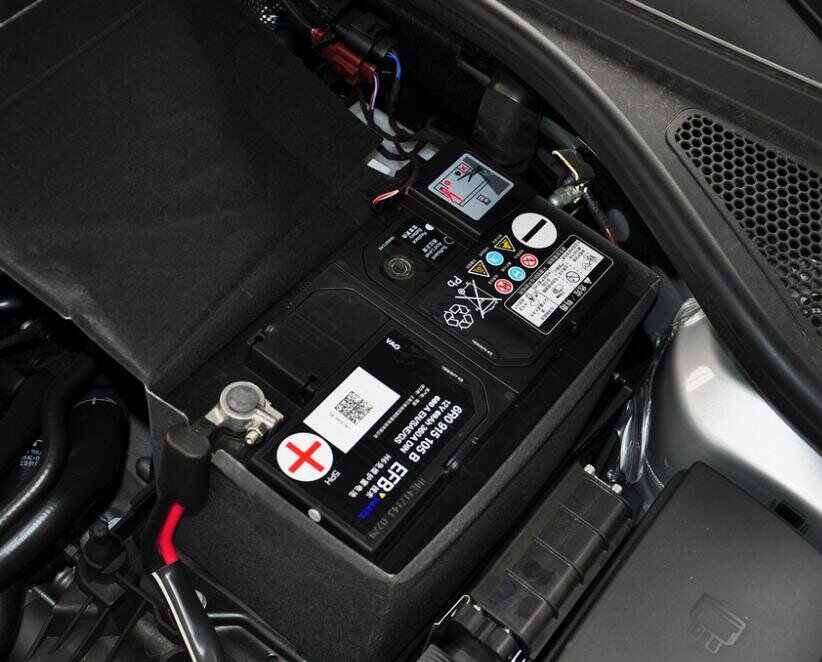 奥迪a6l使用的电瓶是哪个牌子?